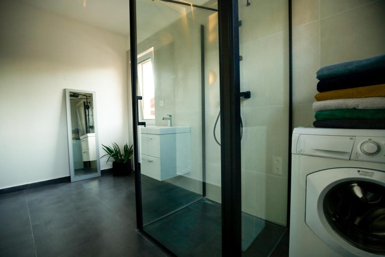 Apartman Devade Se Dvema Loznicemi A Wifi Pripojenim ทรุตนอฟ ภายนอก รูปภาพ